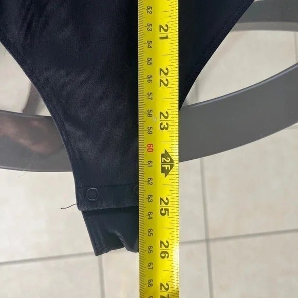 House of Harlow Fitted Square neck body suit shirt sleeves black size large - Picture 9 of 15